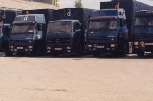 1991-1993aufstockung_auf_5_LKW_marke_Steyr_und_Mercedes